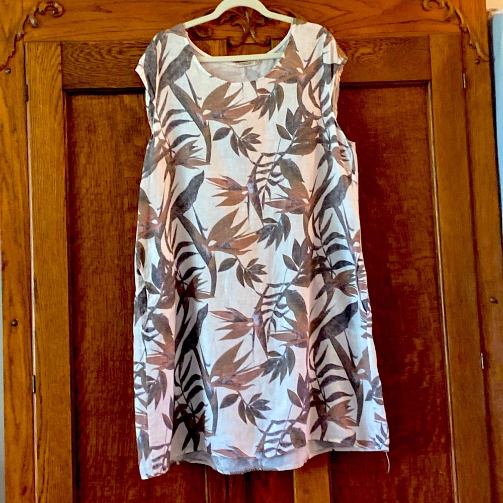 Linen pullover dress with pockets